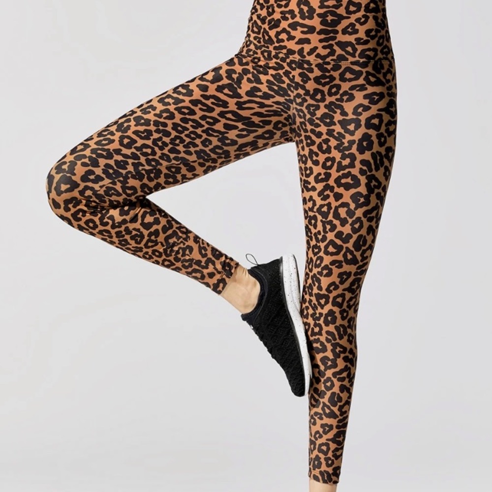 Beach Riot leopard Piper leggings